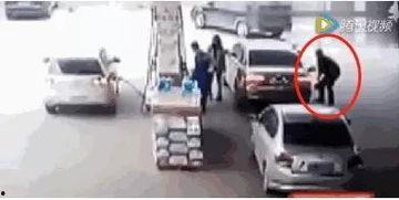 汽车加油站爆料视频播放,油品质量与加油过程大揭秘